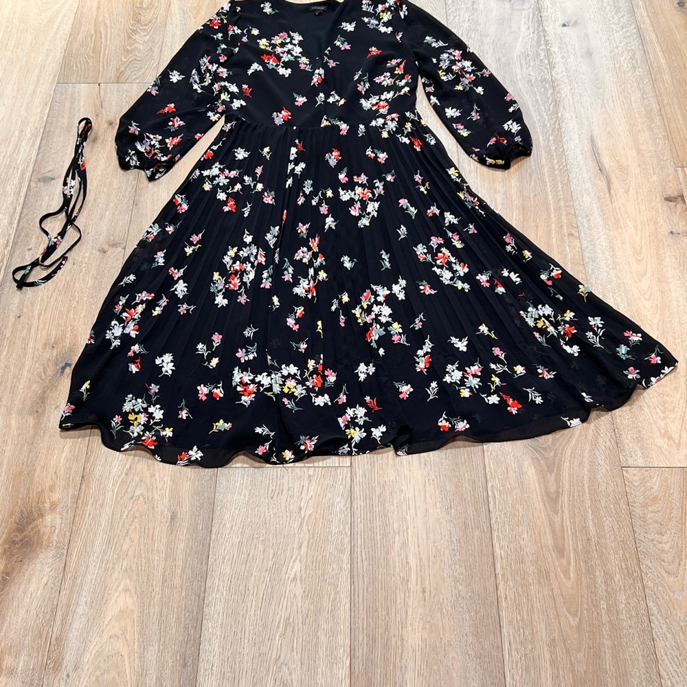 Ann Taylor Multicolored V-Neck Bishop Sleeve Sundress